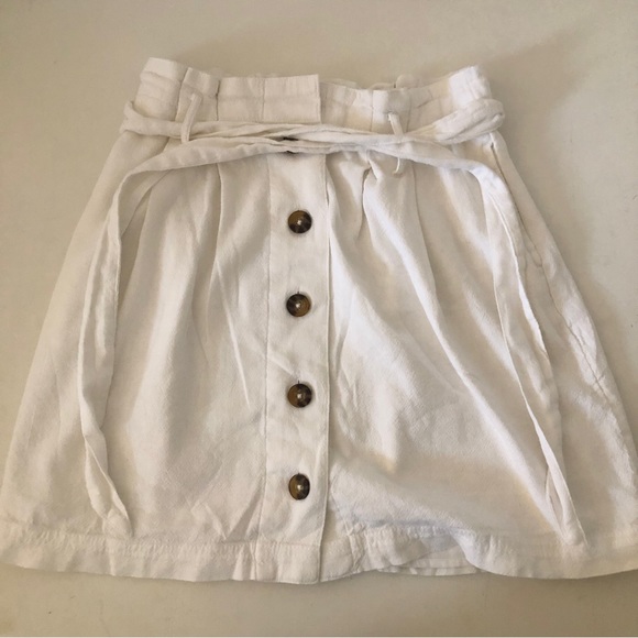Hollister Dresses & Skirts - Hollister White Skirt